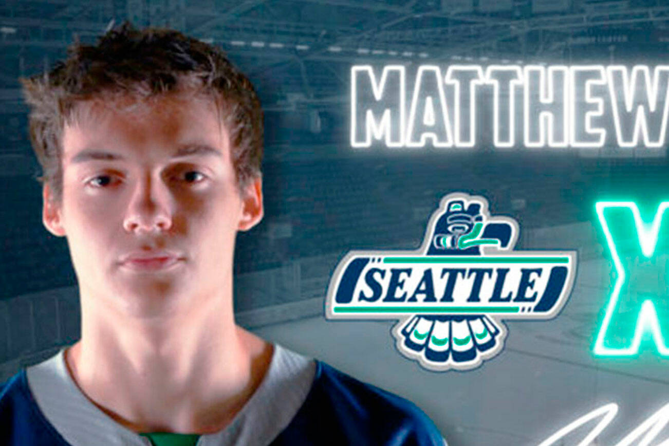 T-Birds center signs entry-level contract with New York Rangers