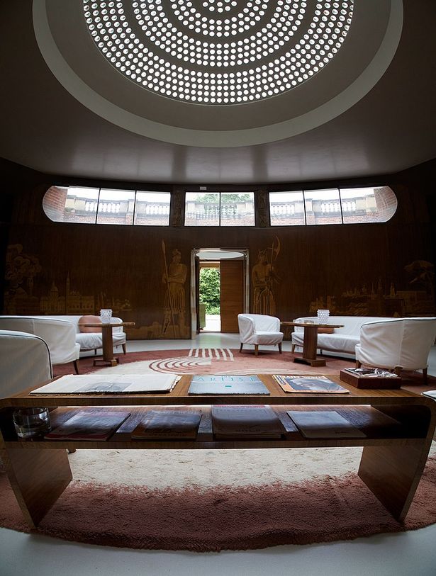Eltham Palace: Stunning Kent manor house hidden off the A20 once home to Henry VIII