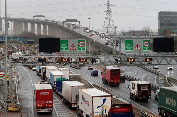 Diversion in place as M25 clockwise near Swanley is closed for emergency repairs